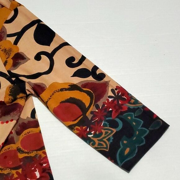 Monroe & Main Boho Colorful Floral Sequinned 3/4 Sleeve Knit Top - Picture 6 of 7